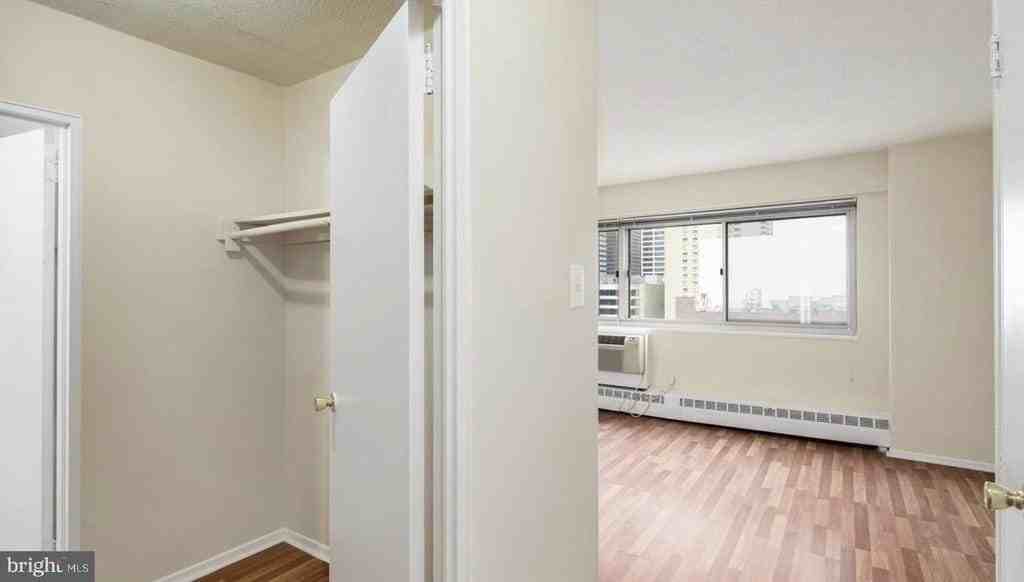 210117 Chestnut St #1205 - Photo 5 of 12
