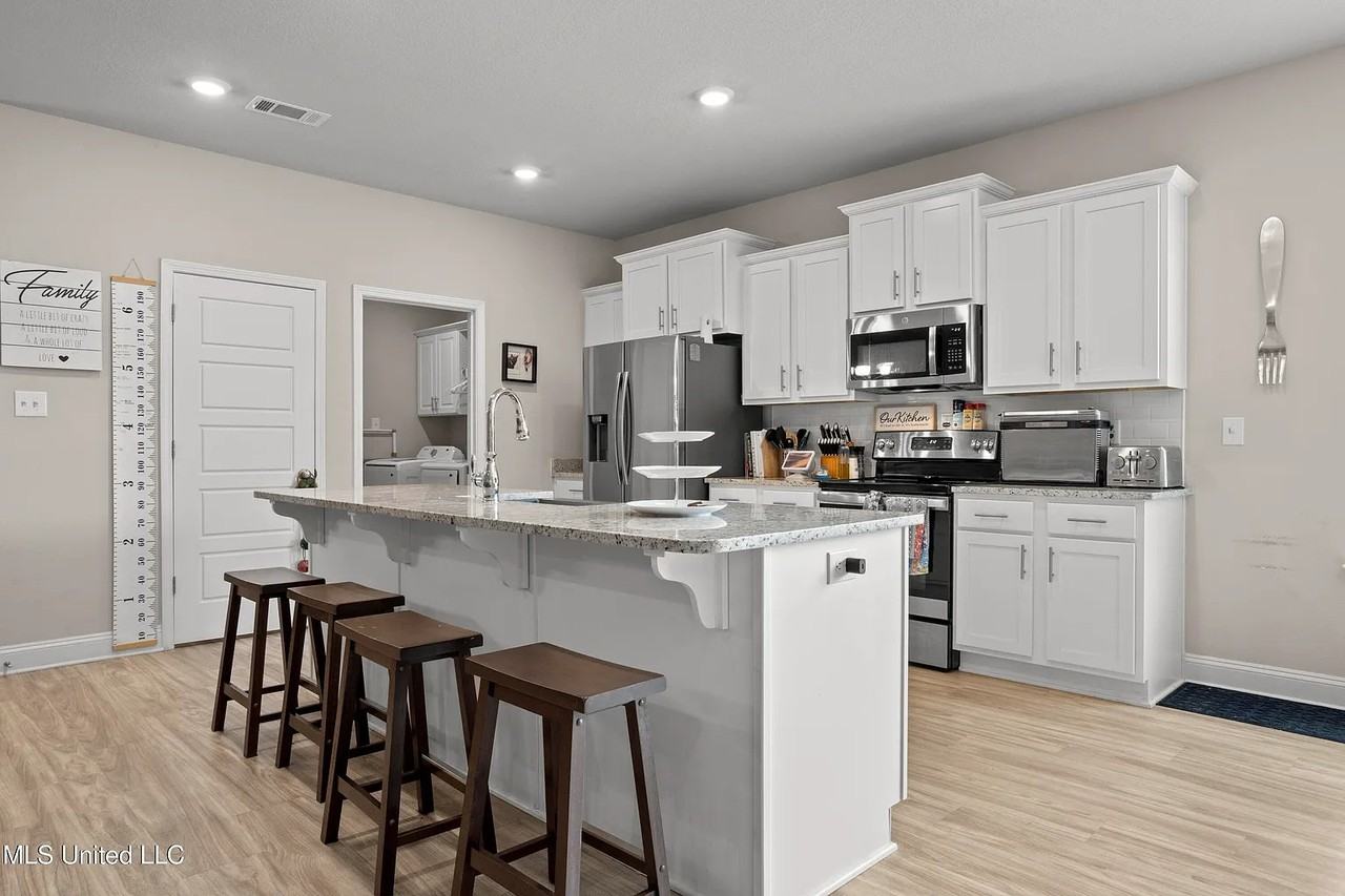 11672 Talla Dr #1 - Photo 5 of 17