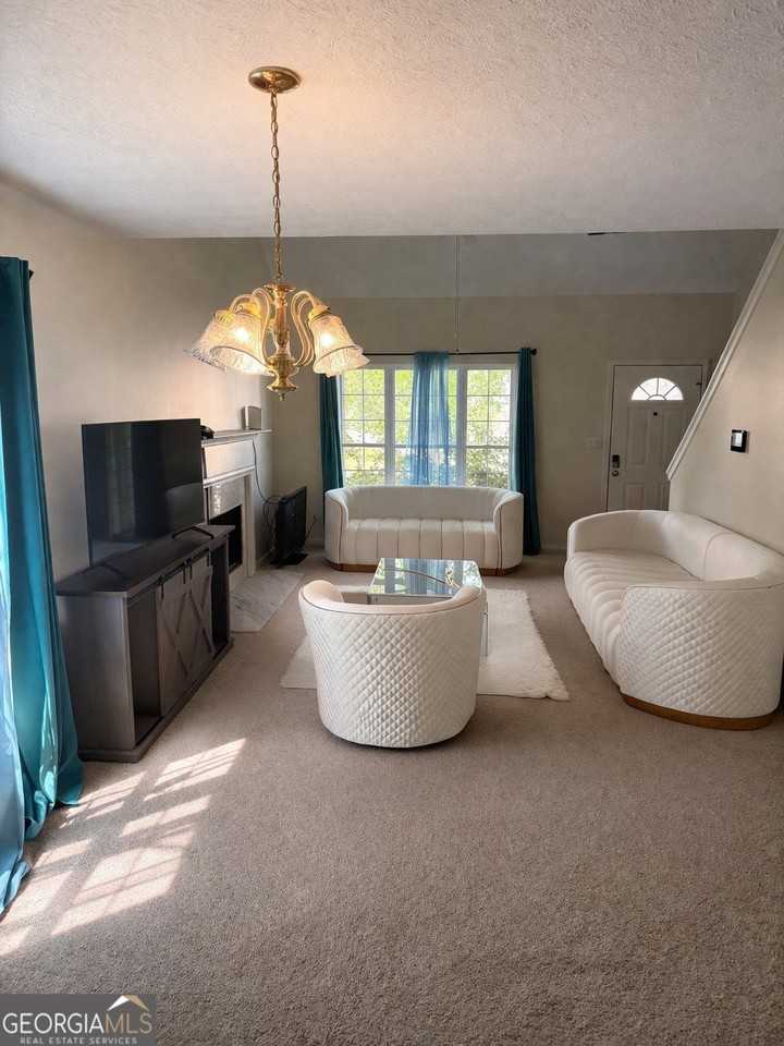 301 St Charles Ave - Photo 3 of 9