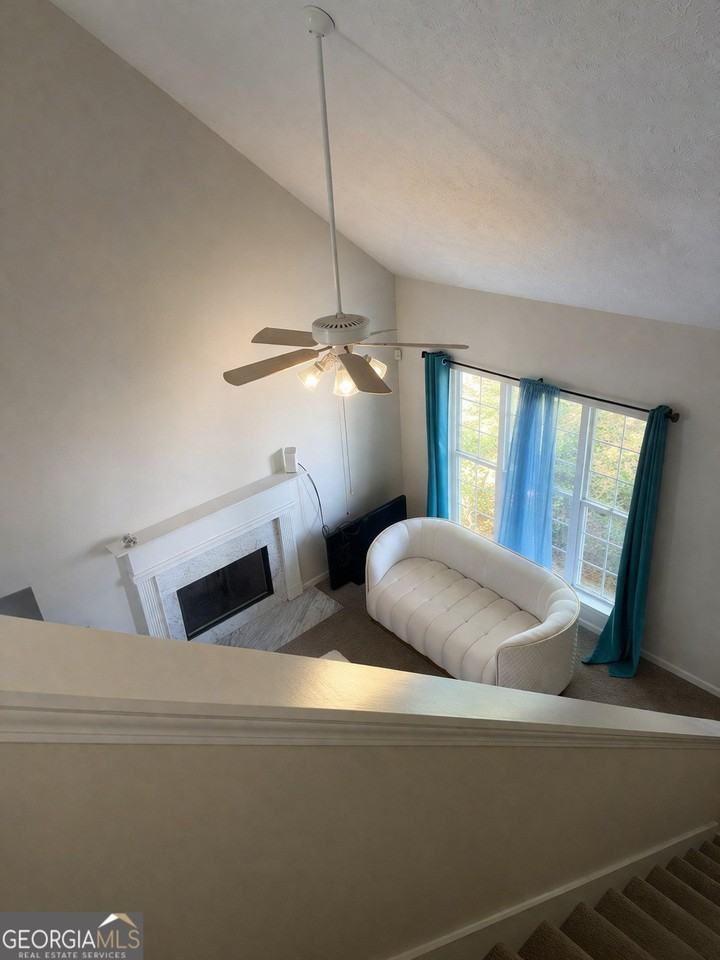301 St Charles Ave - Photo 5 of 9