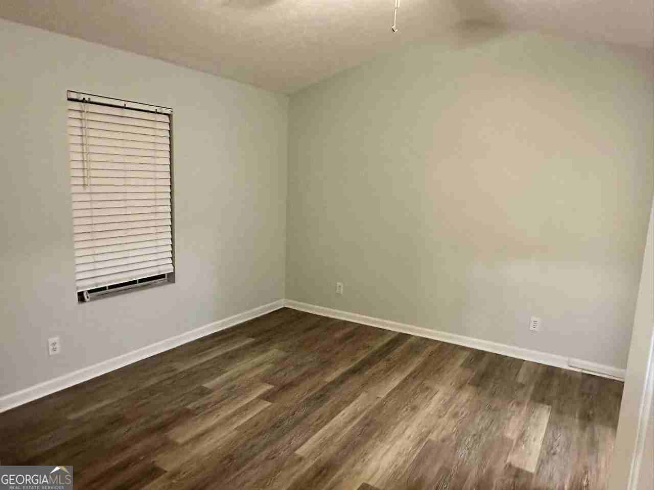 39 Emmett Freeman Rd - Photo 2 of 18