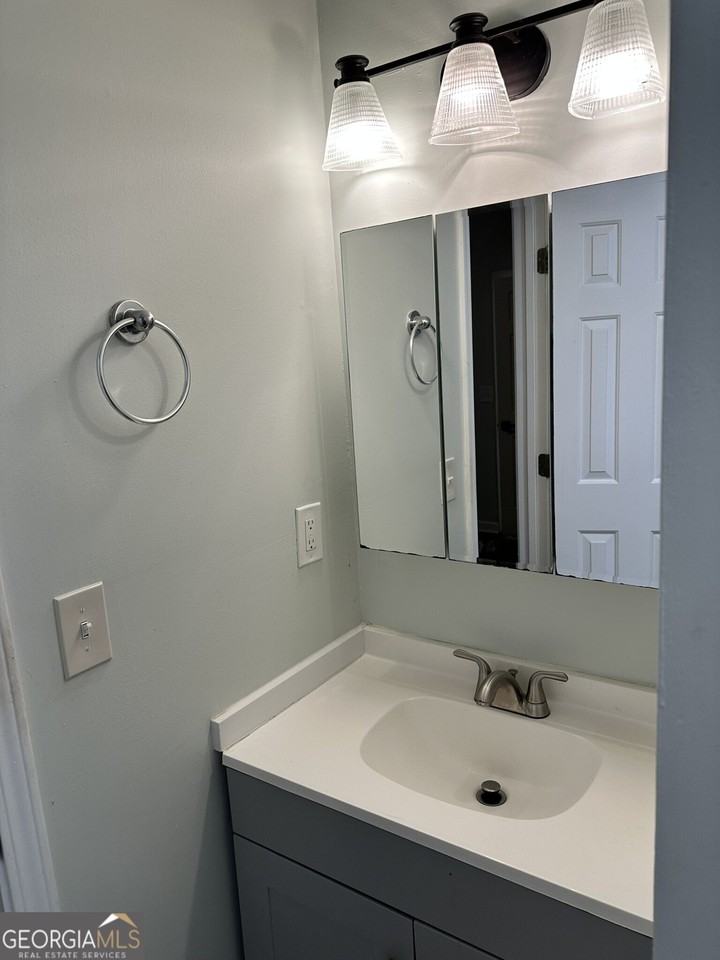 39 Emmett Freeman Rd - Photo 4 of 18
