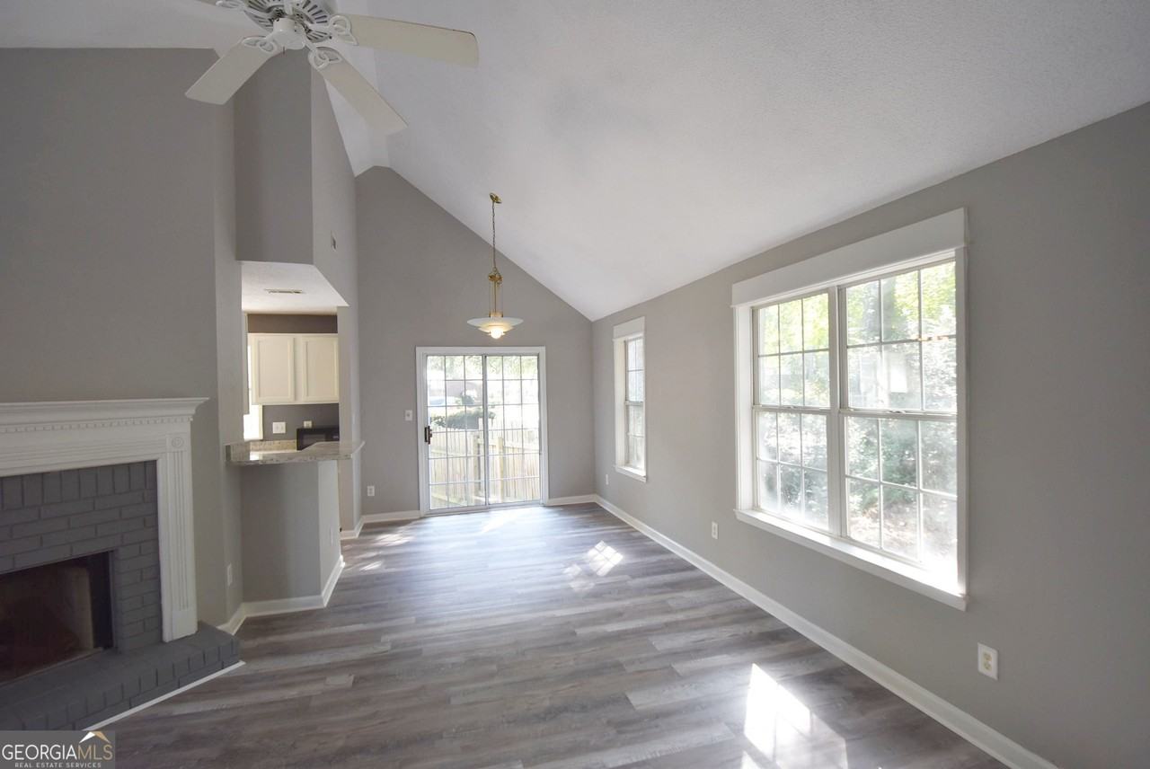 700 S Fairfield Dr - Photo 7 of 29