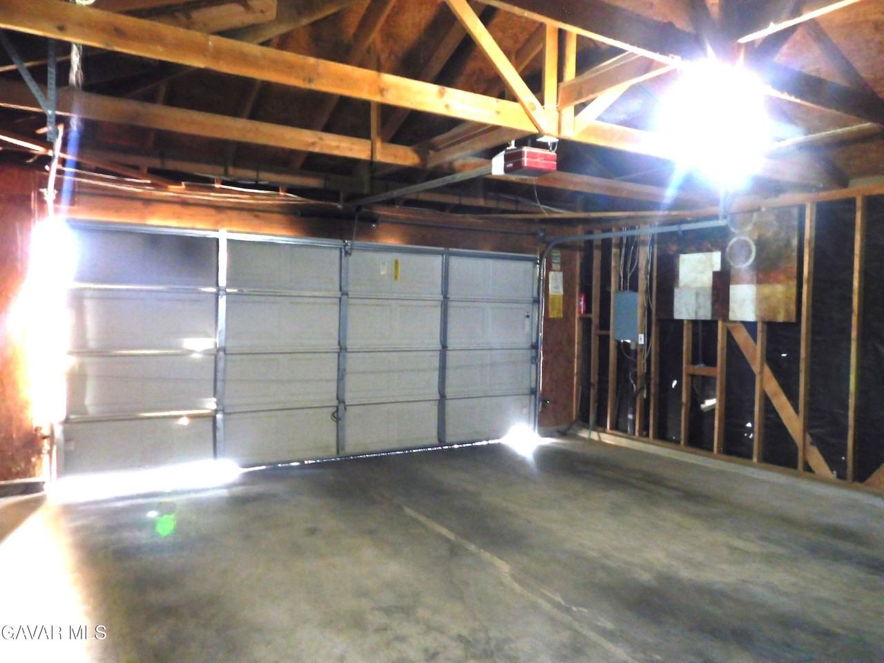 20321 88th St - Photo 4 of 18