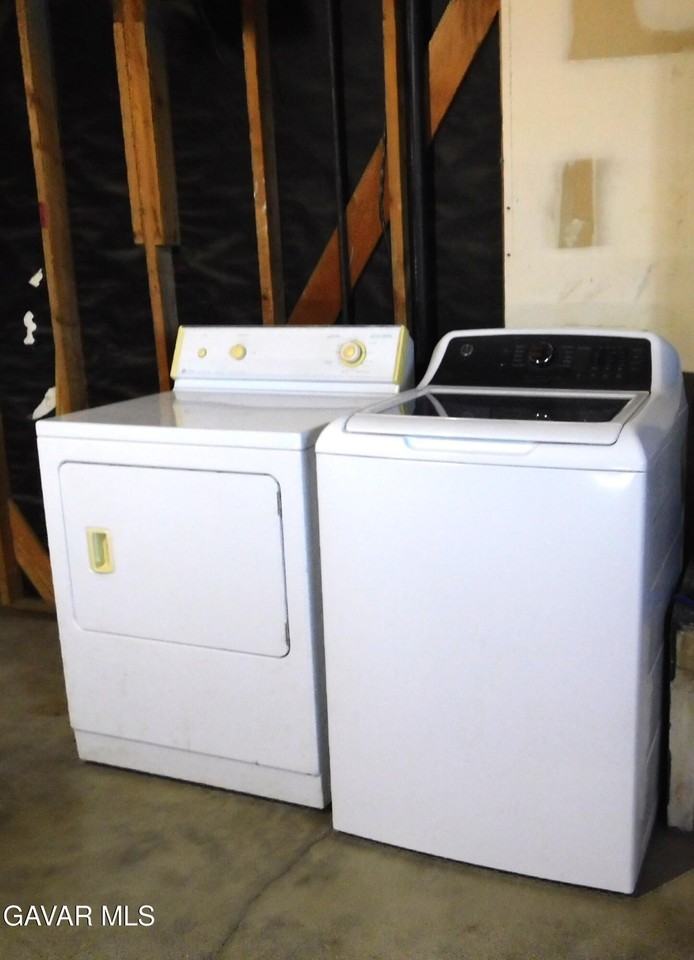 20321 88th St - Photo 5 of 18