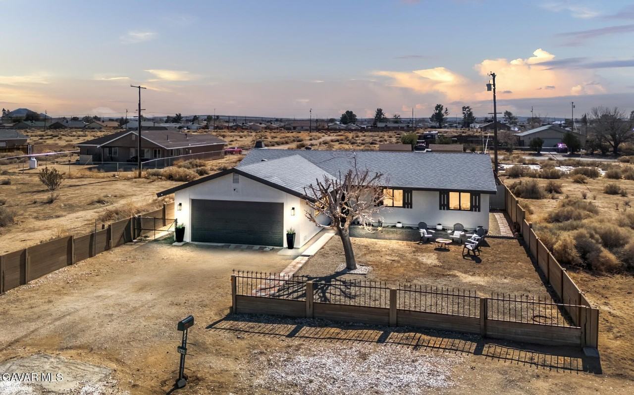 7648 Jimson Ave - Photo 2 of 40