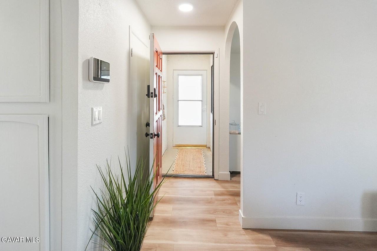 7648 Jimson Ave - Photo 5 of 40