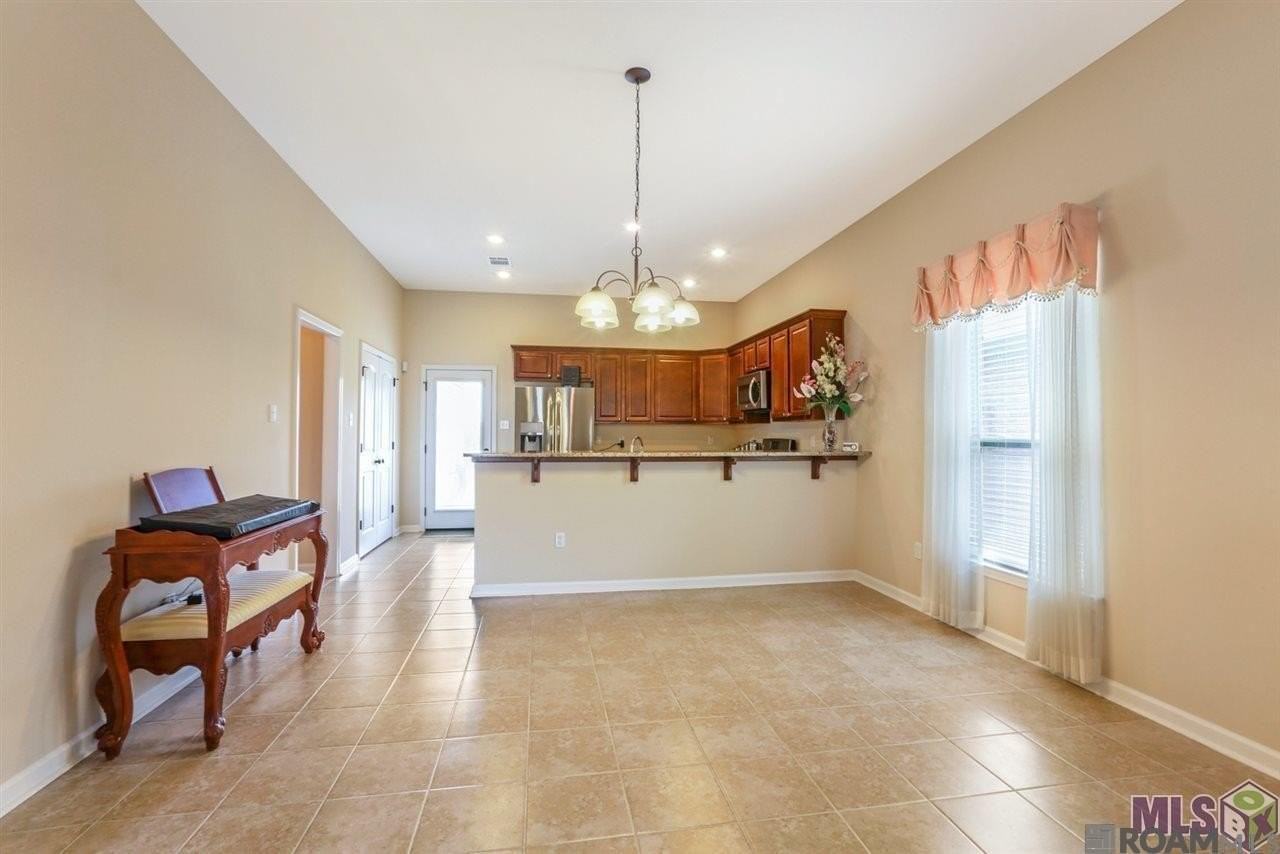 8604 Abertay Ave - Photo 3 of 10