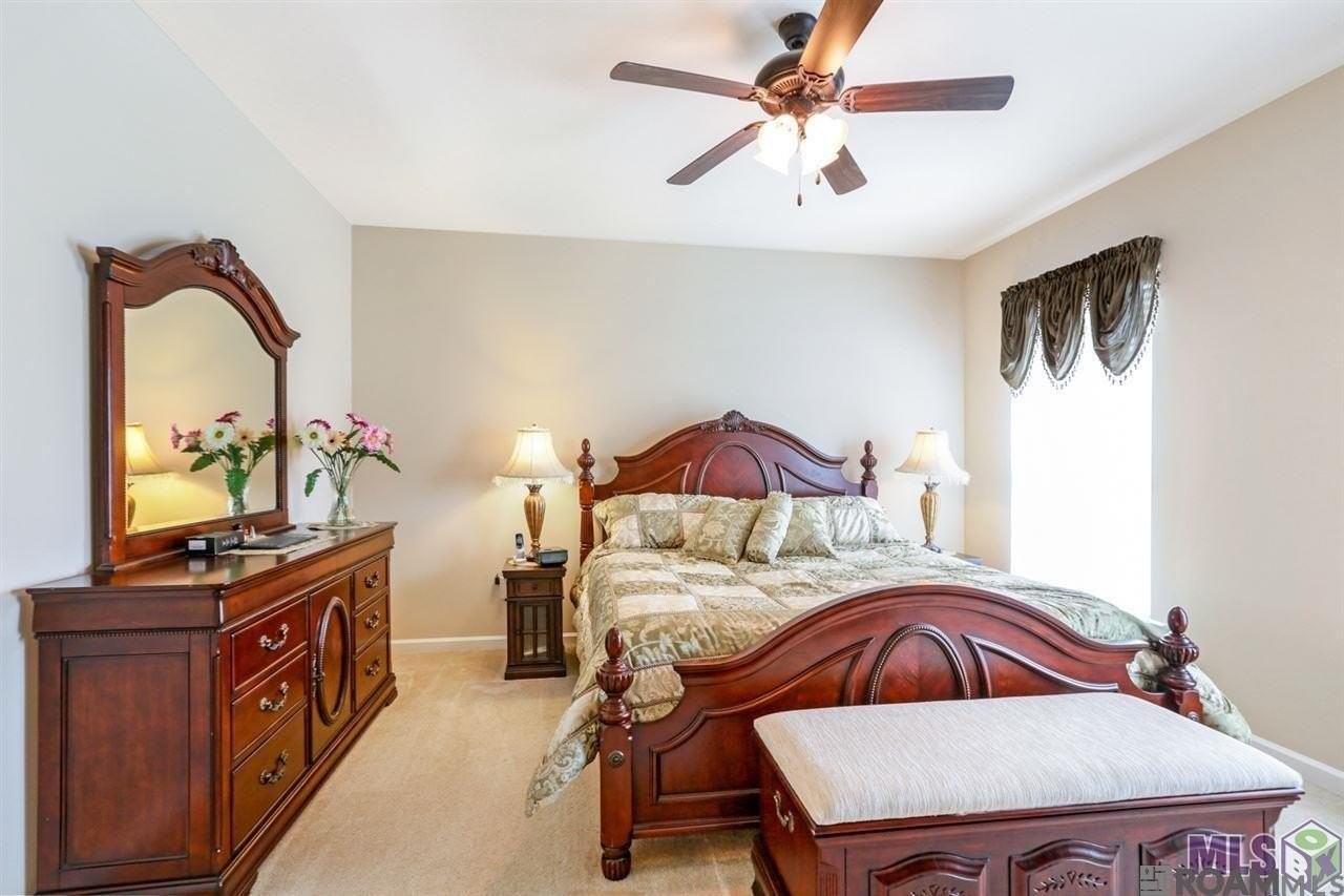 8604 Abertay Ave - Photo 6 of 10