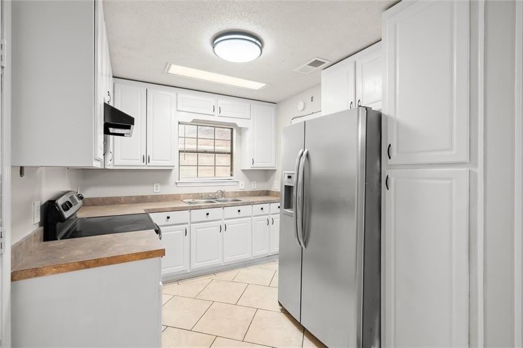 1466 Darwood Dr - Photo 4 of 15