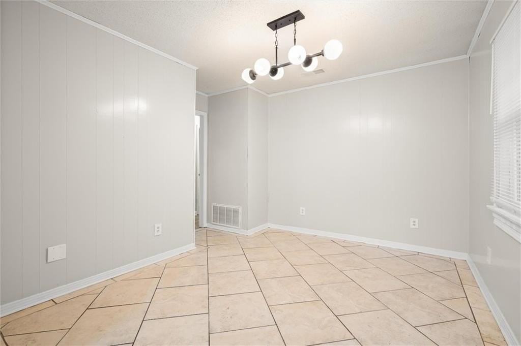 1466 Darwood Dr - Photo 5 of 15