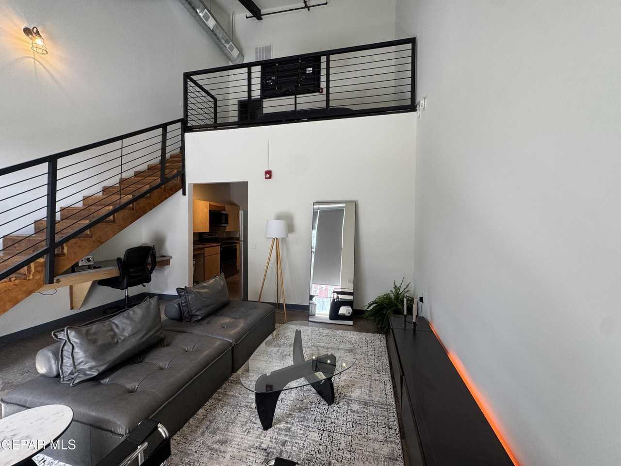 200 Anthony St Unit 3 - Photo 4 of 23