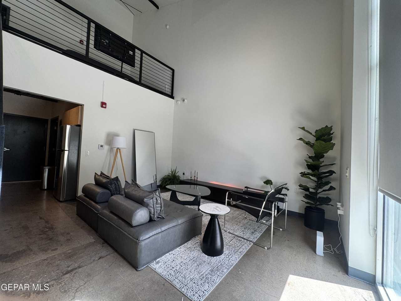 200 Anthony St Unit 3 - Photo 5 of 23