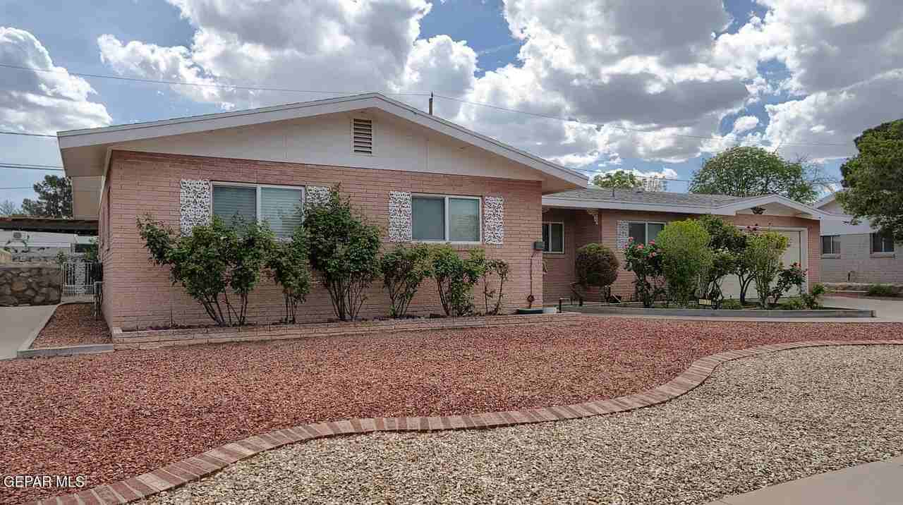 9632 Gairloch Dr - Photo 3 of 40