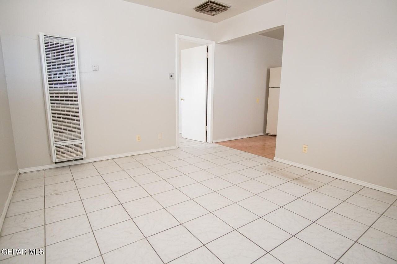 4031 Thomason Ave #1 - Photo 3 of 12