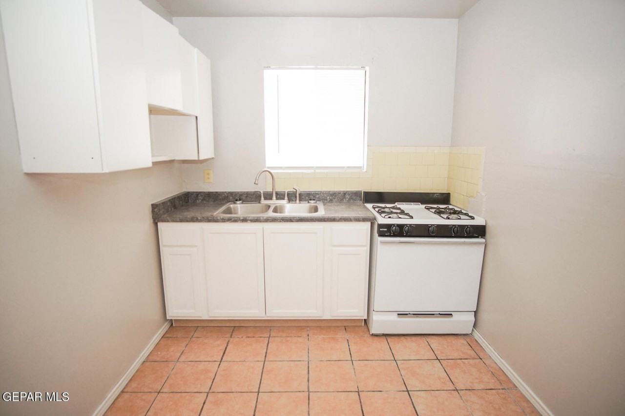 4031 Thomason Ave #1 - Photo 5 of 12
