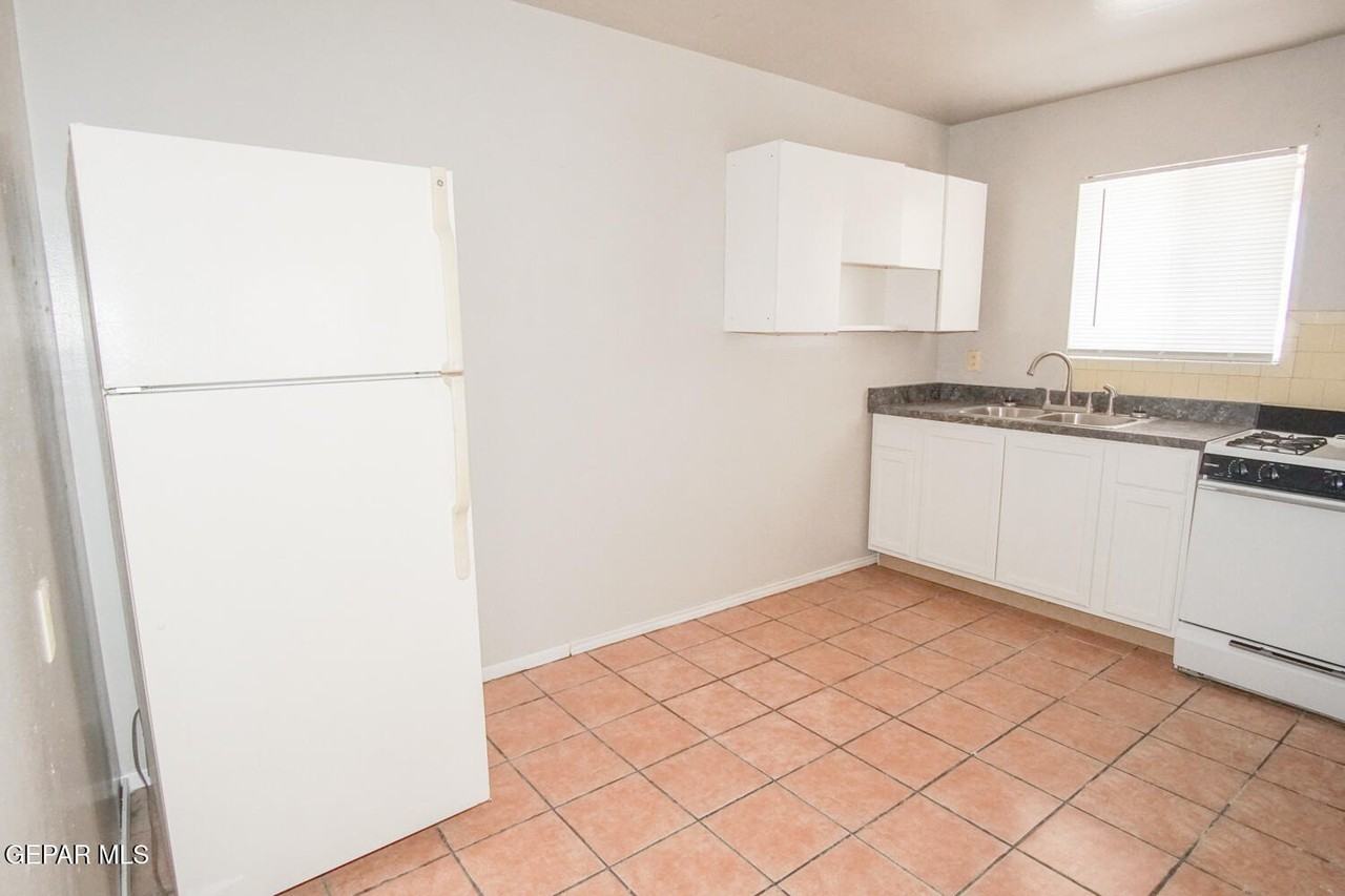 4031 Thomason Ave #1 - Photo 6 of 12