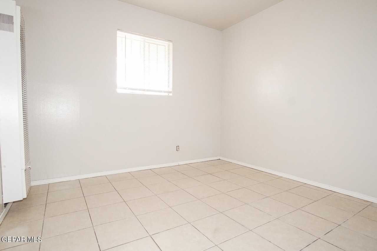4031 Thomason Ave #1 - Photo 7 of 12