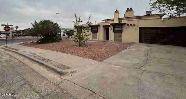 1601 Common Dr Apt A - Photo 5 of 30