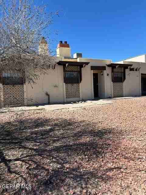 1601 Common Dr Apt A - Photo 6 of 30