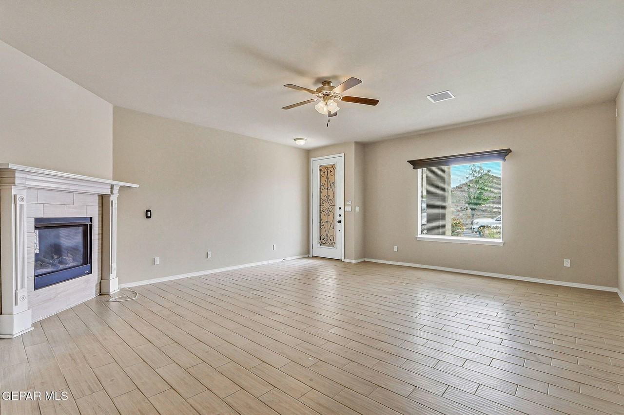 7533 Red Cedar Dr - Photo 6 of 27