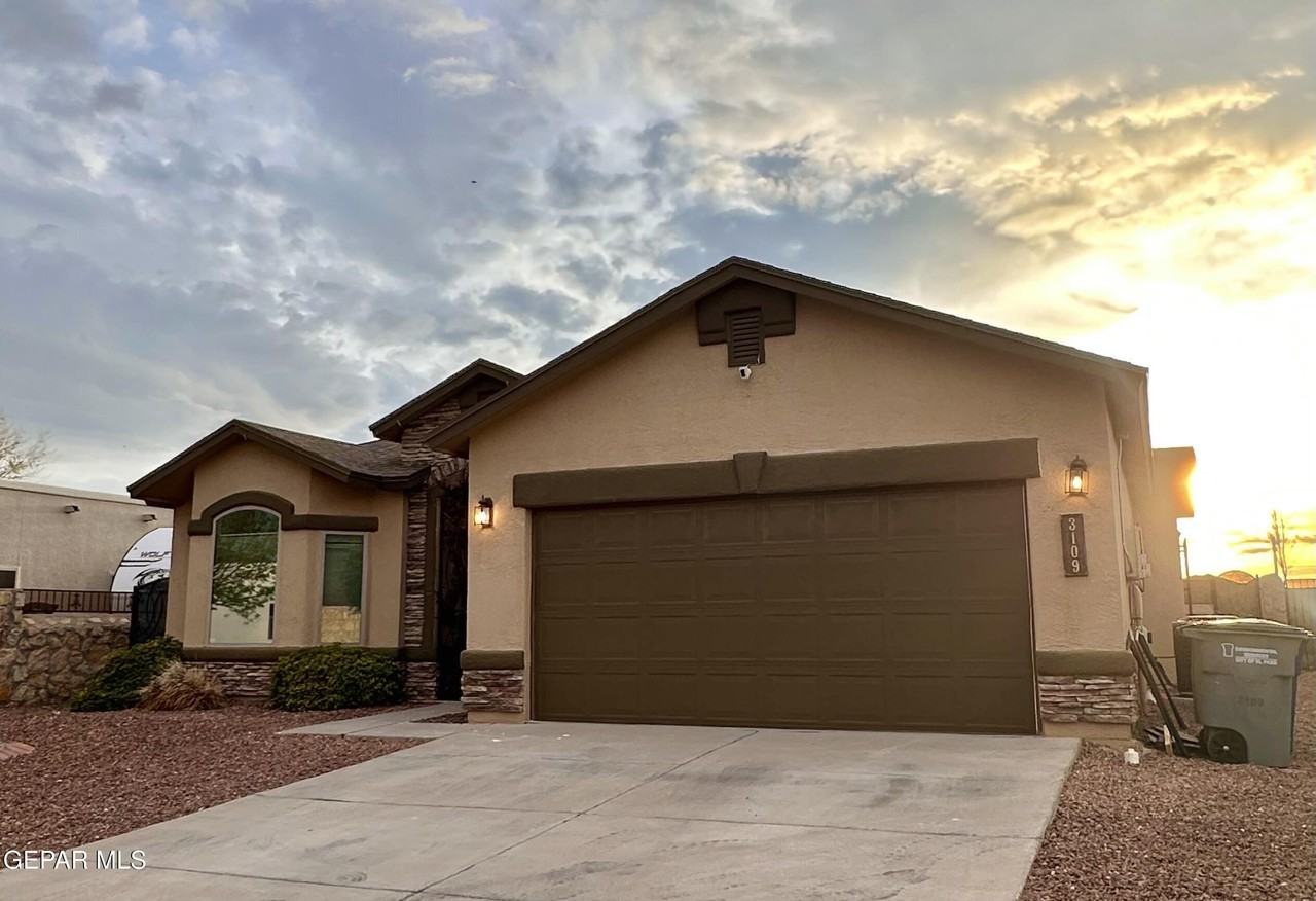 3109 Timber Pl - Photo 4 of 35