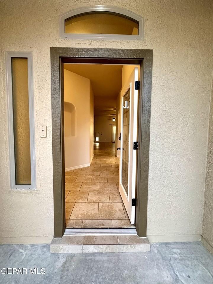 3109 Timber Pl - Photo 6 of 35