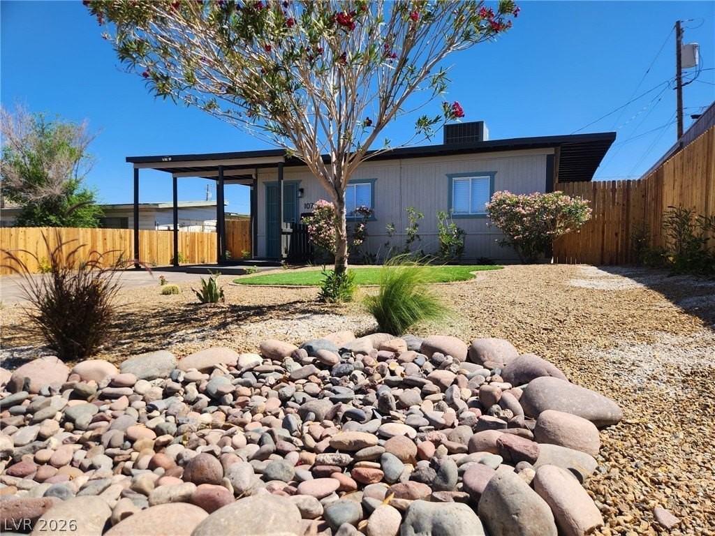 107 Manganese St - Photo 3 of 39