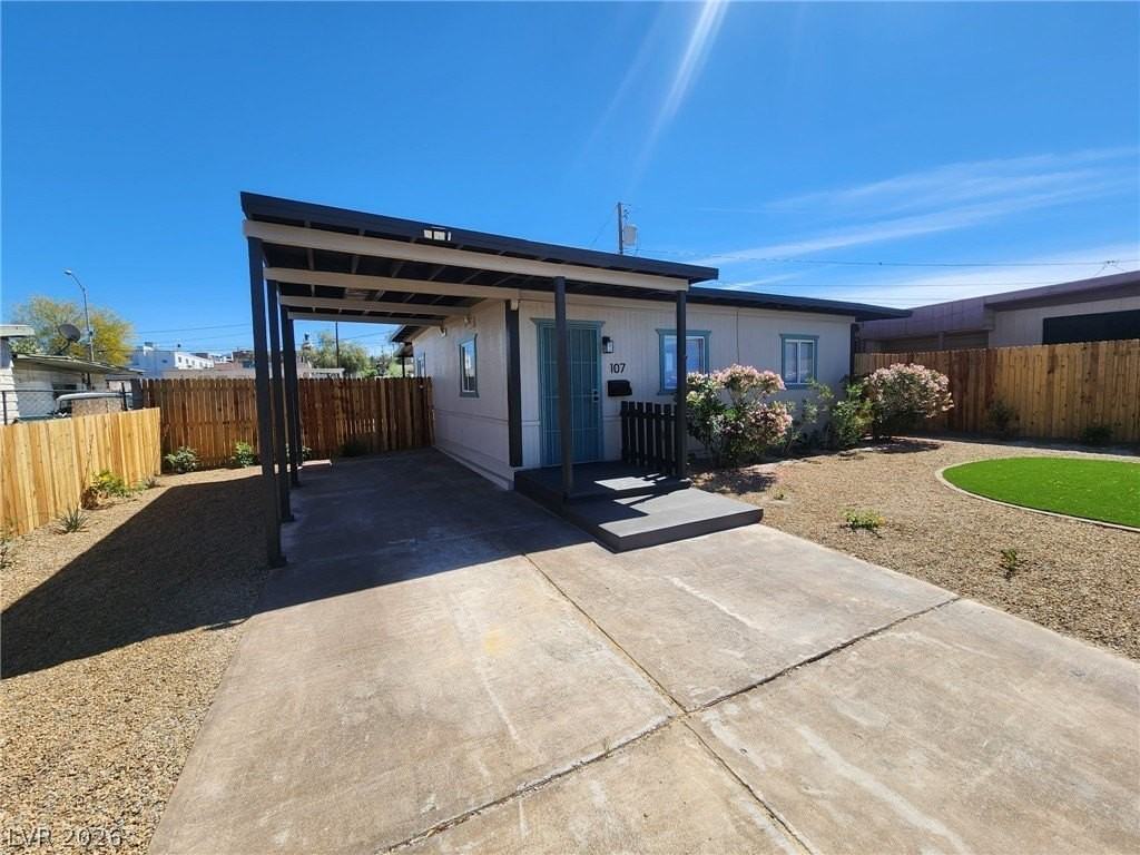 107 Manganese St - Photo 5 of 39