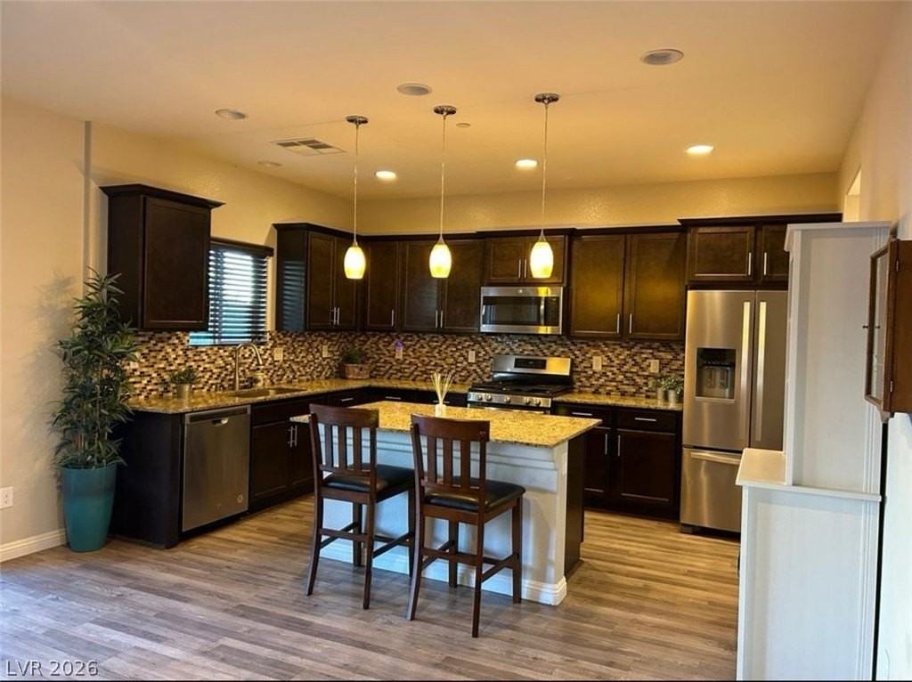 372 Clown Creek St - Photo 4 of 13