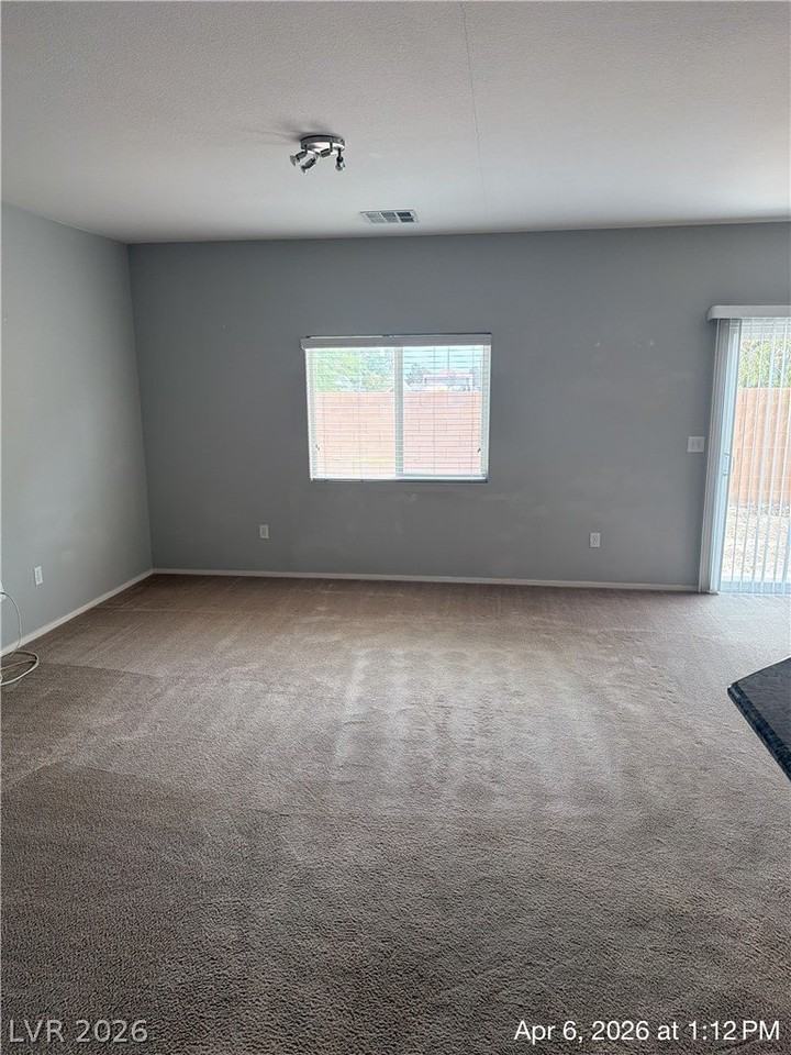 5724 Port Douglas Ct - Photo 7 of 17