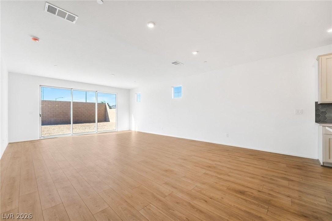 1001 Blooming Skye Ave - Photo 4 of 23