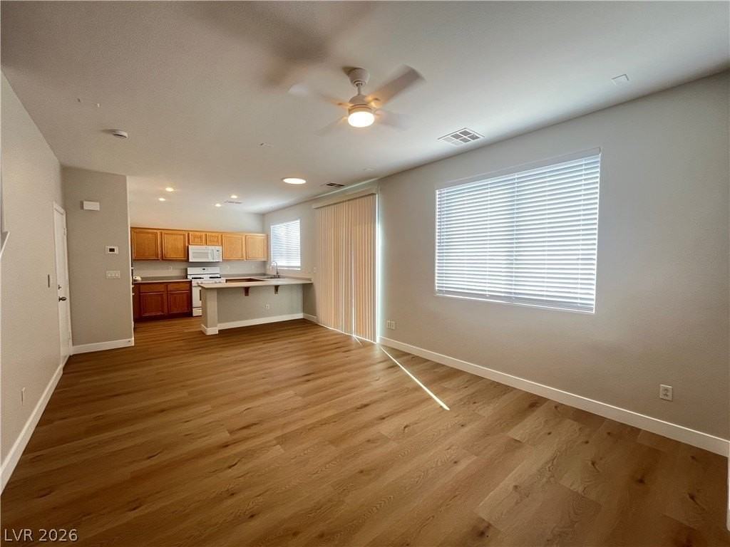 7907 Teal Harbor Ave - Photo 4 of 24