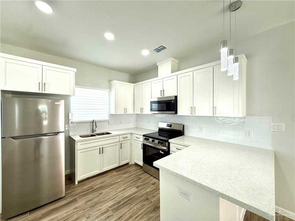 2701 W Bliss Street #3 - Photo 4 of 13