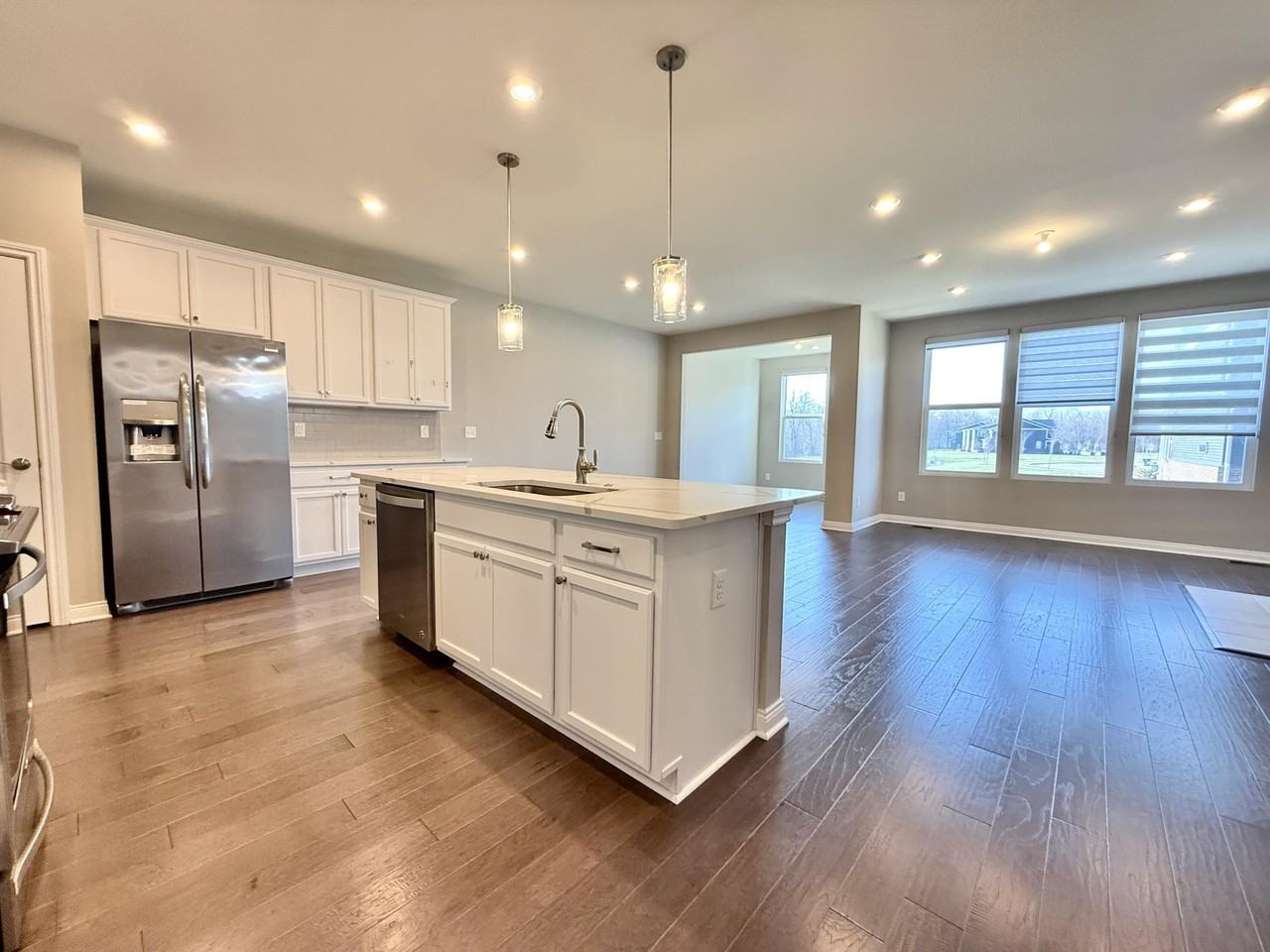 2854 Prairie View Rd - Photo 4 of 50