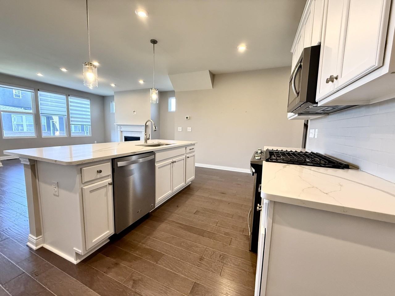 2854 Prairie View Rd - Photo 6 of 50