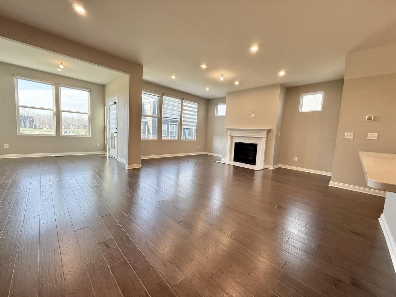 2854 Prairie View Rd - Photo 7 of 50