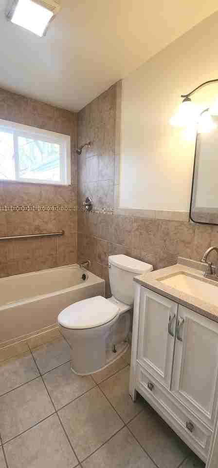 952 Hunter Ave - Photo 4 of 5