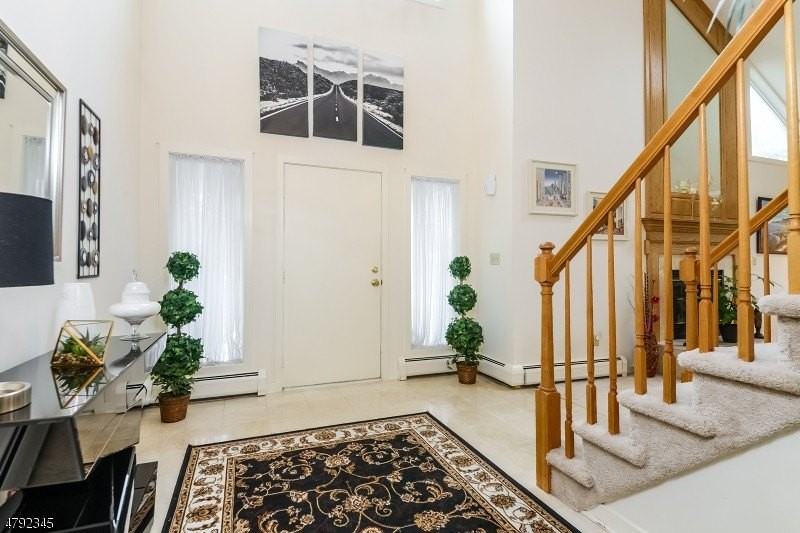 94 Hagerman Ct - Photo 4 of 25