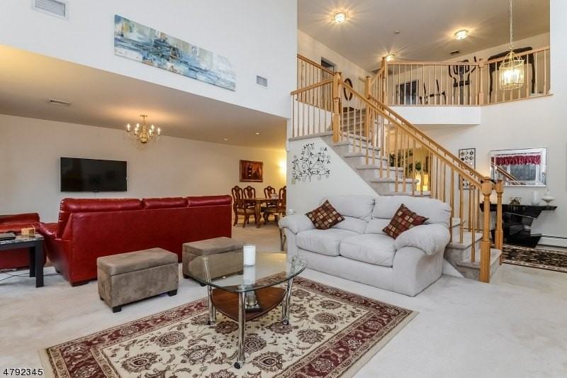 94 Hagerman Ct - Photo 6 of 25