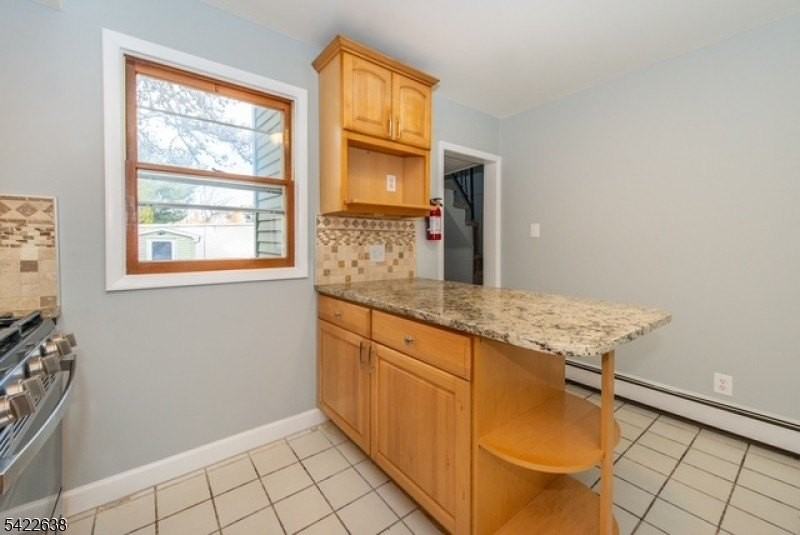 46 Center St - Photo 5 of 12