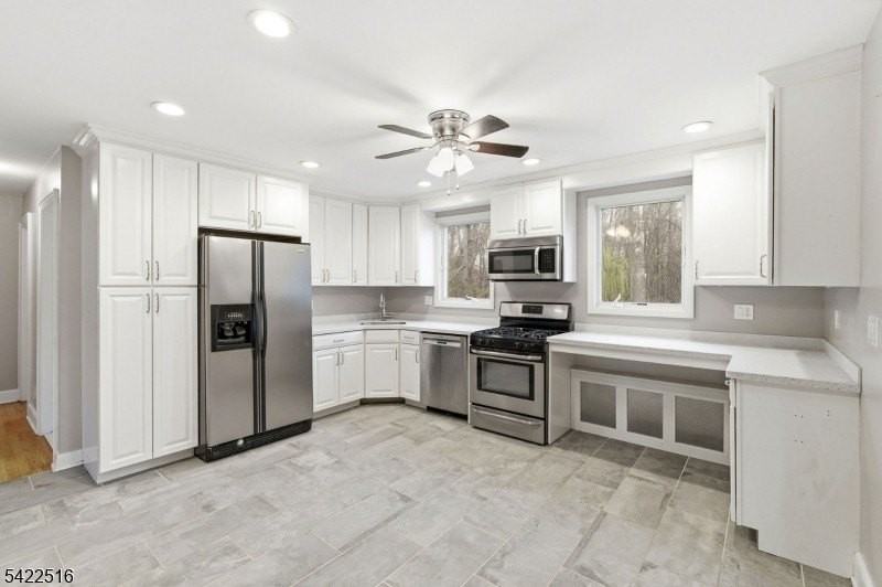 371A Elizabeth Ave #A - Photo 6 of 22