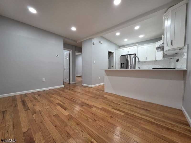 586 N 11th St #1 - Photo 4 of 12