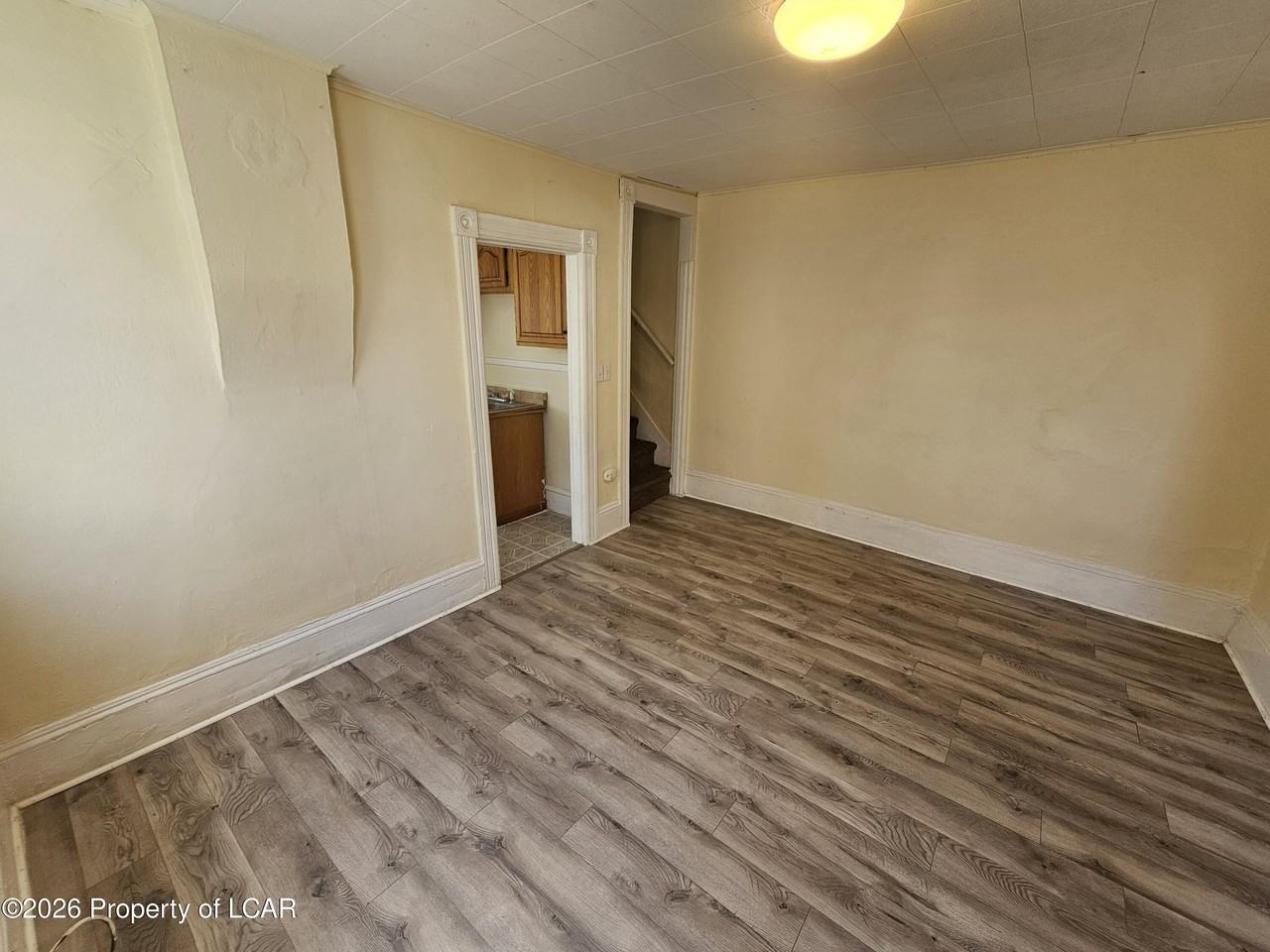 229 Nesbitt St - Photo 4 of 15