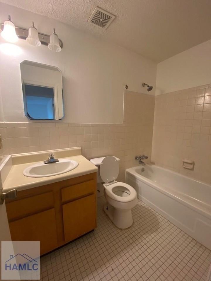 108 Cherokee Cir - Photo 3 of 6