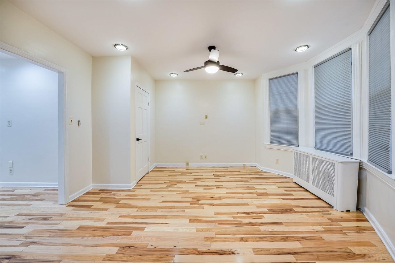 100 W 17th St #1 - Photo 2 of 17