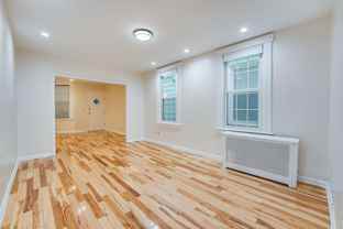 100 W 17th St #1 - Photo 1 of 1