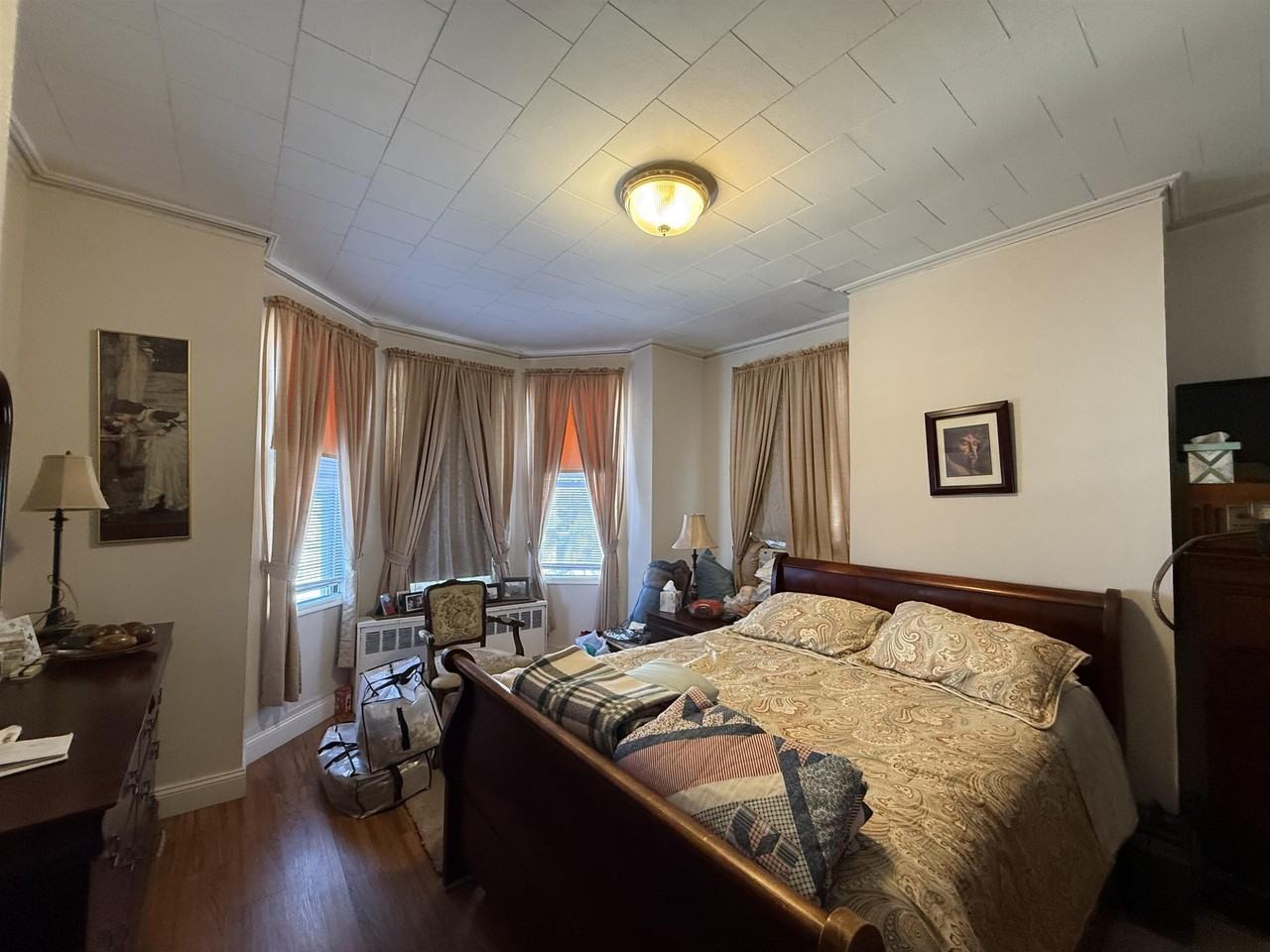 609 38th St #3 - Photo 4 of 6