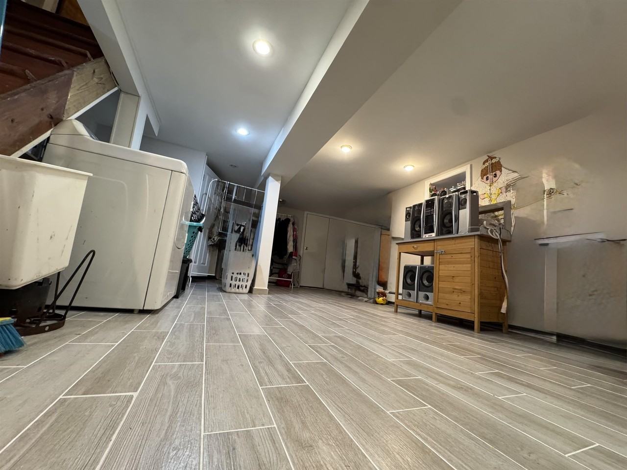 8906 Tonnelle Ave - Photo 3 of 7