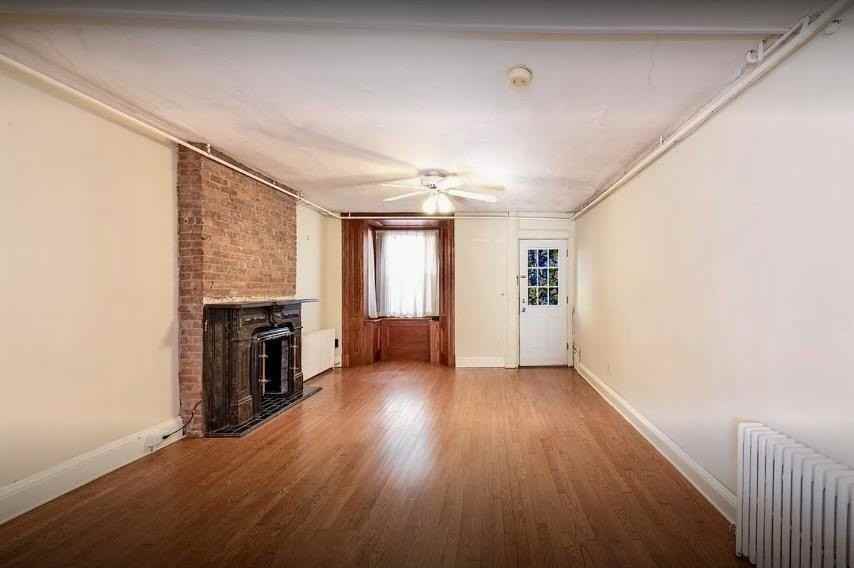 343 1/2 8th St - Photo 2 of 8